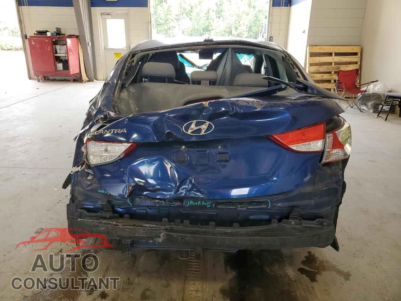 HYUNDAI ELANTRA 2013 - KMHDH4AE7DU837964