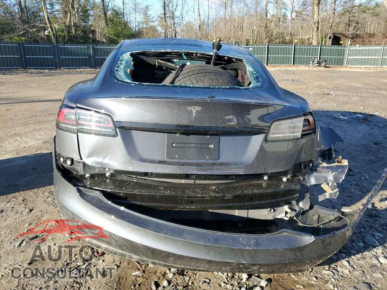 TESLA MODEL S 2022 - 5YJSA1E56NF493529