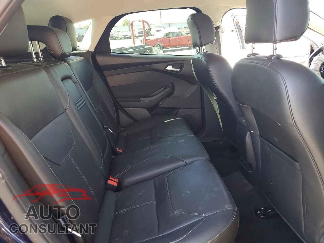 FORD FOCUS 2016 - 1FADP3K26GL391618