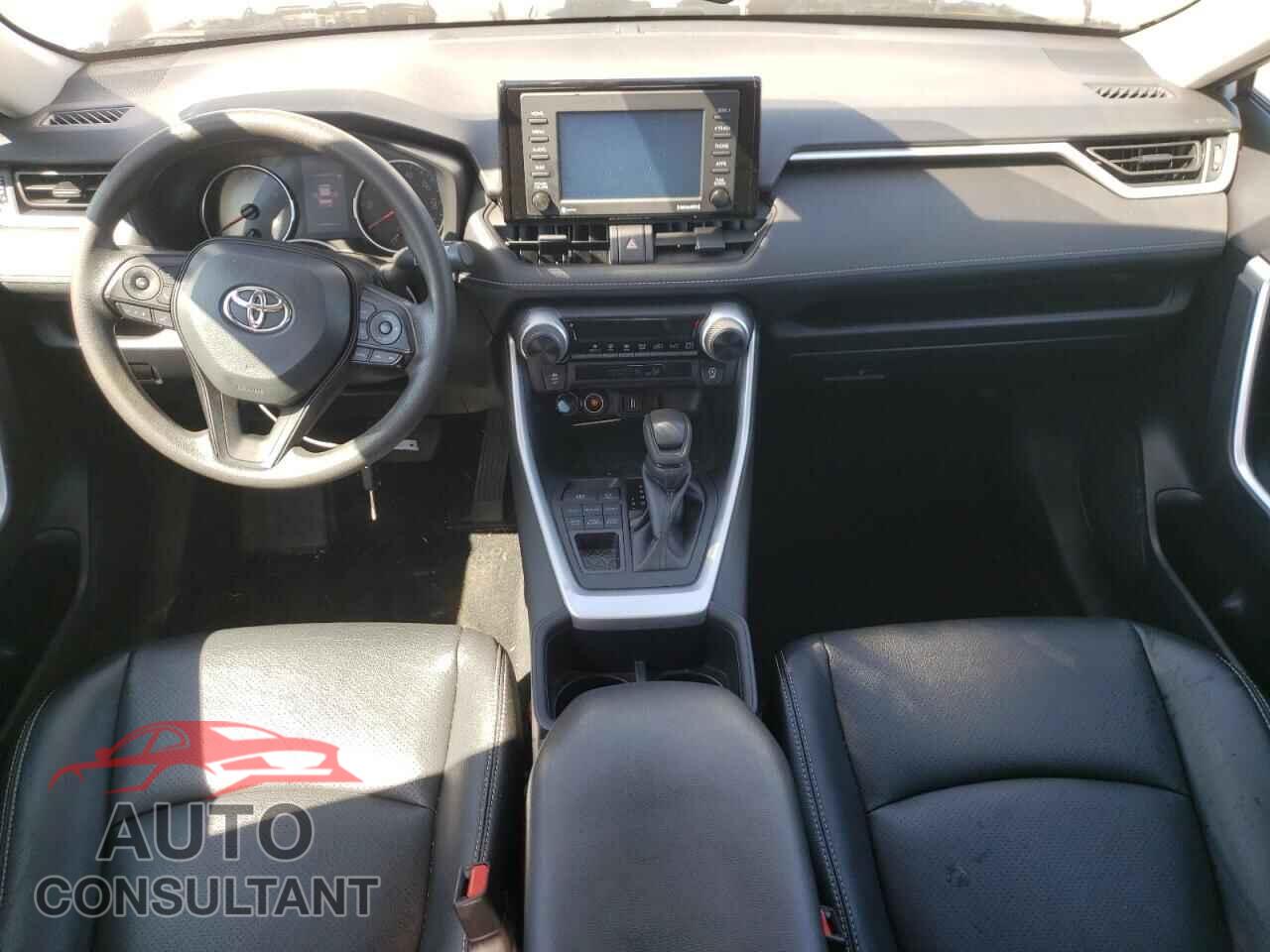 TOYOTA RAV4 2022 - 2T3F1RFV4NC308257
