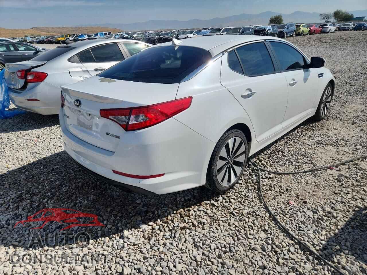 KIA OPTIMA 2013 - 5XXGR4A60DG141167