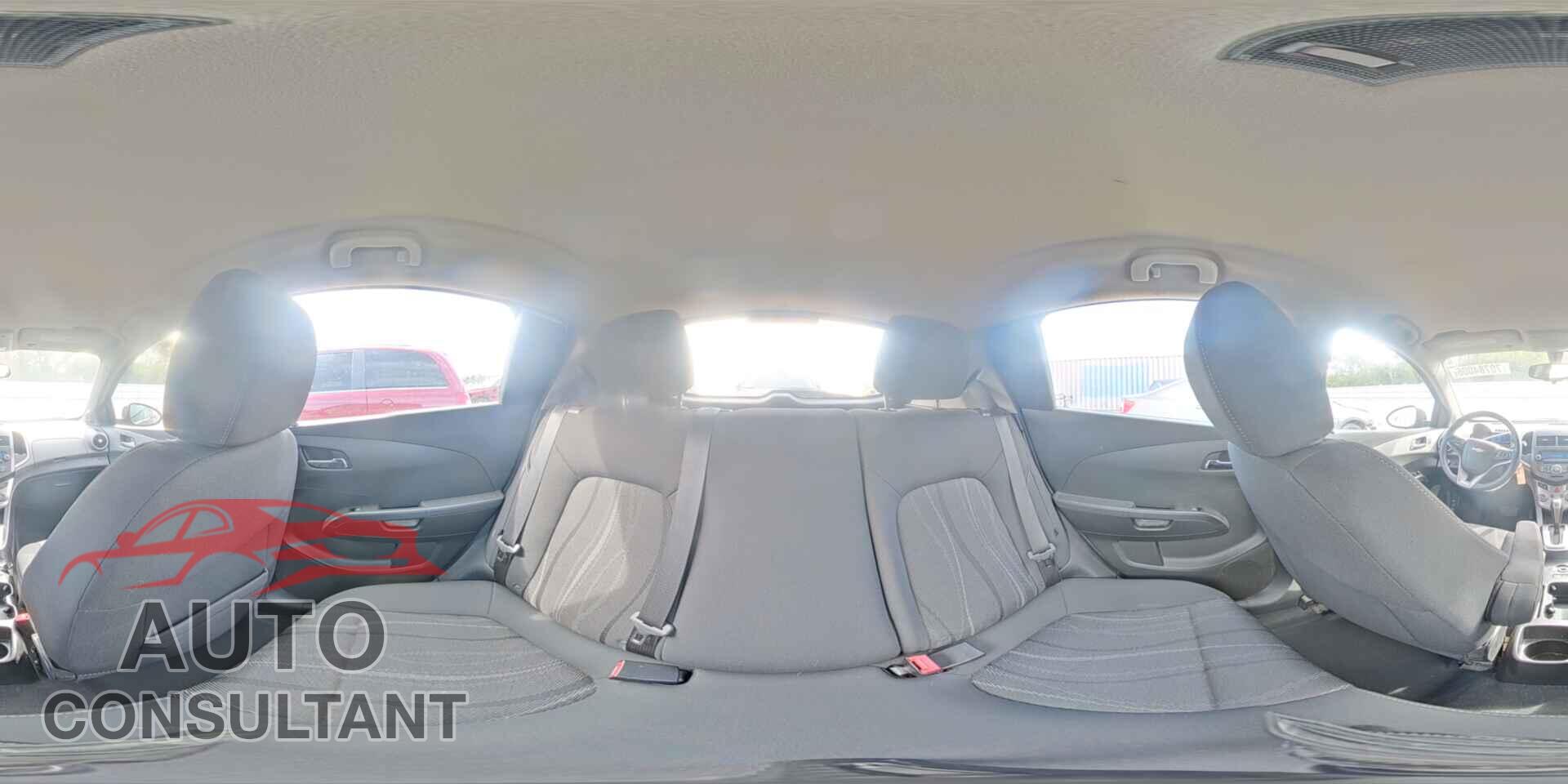CHEVROLET SONIC 2014 - 1G1JC6SH2E4150251