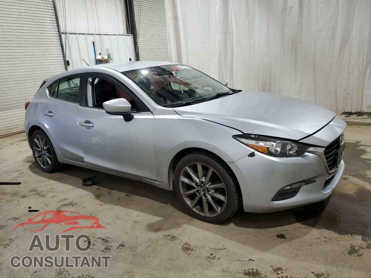 MAZDA 3 2018 - 3MZBN1L33JM202977