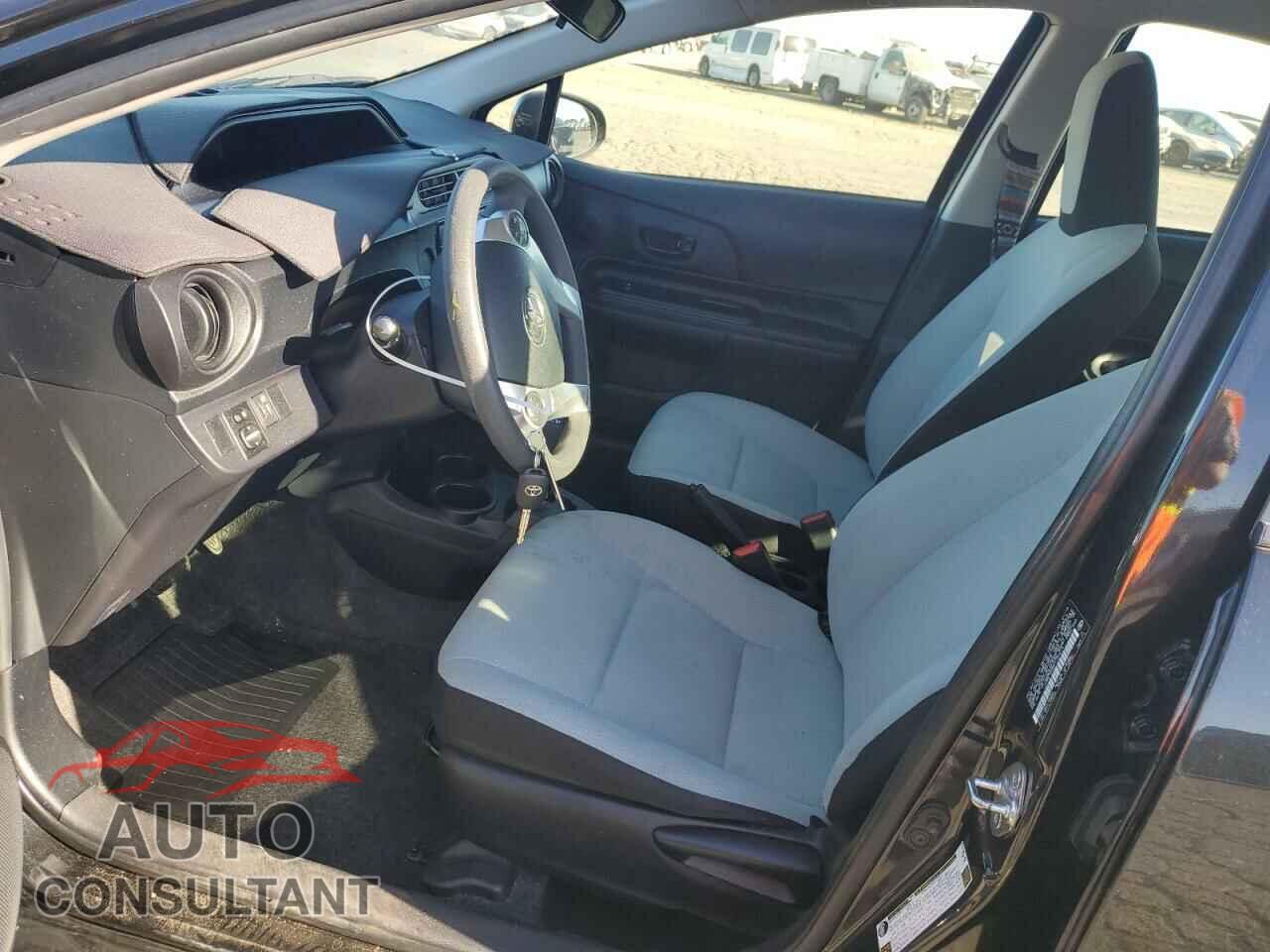 TOYOTA PRIUS 2016 - JTDKDTB35G1120614