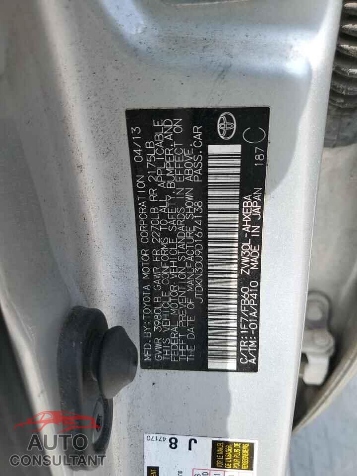 TOYOTA PRIUS 2013 - JTDKN3DU9D1674138