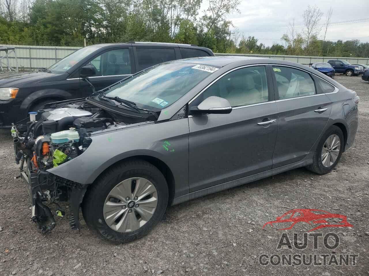 HYUNDAI SONATA 2018 - KMHE24L30JA087323