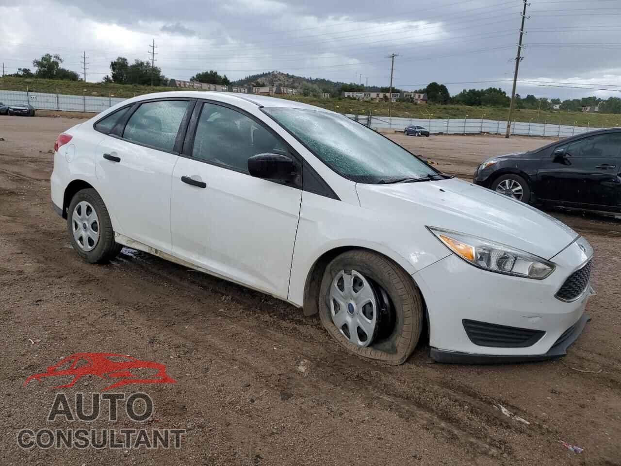 FORD FOCUS 2018 - 1FADP3E2XJL205291