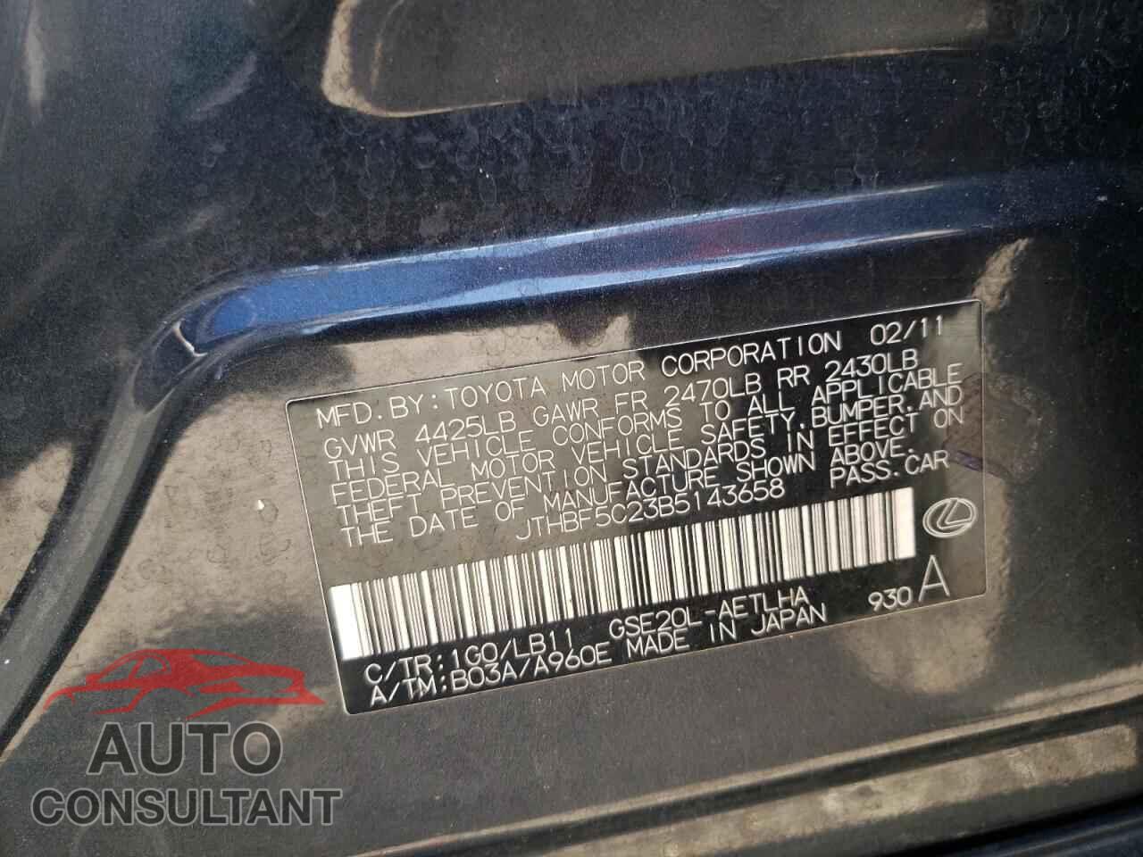 LEXUS IS 2011 - JTHBF5C23B5143658