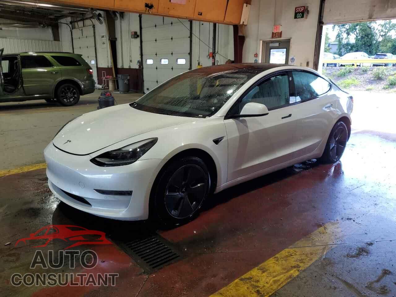 TESLA MODEL 3 2022 - 5YJ3E1EA6NF368617