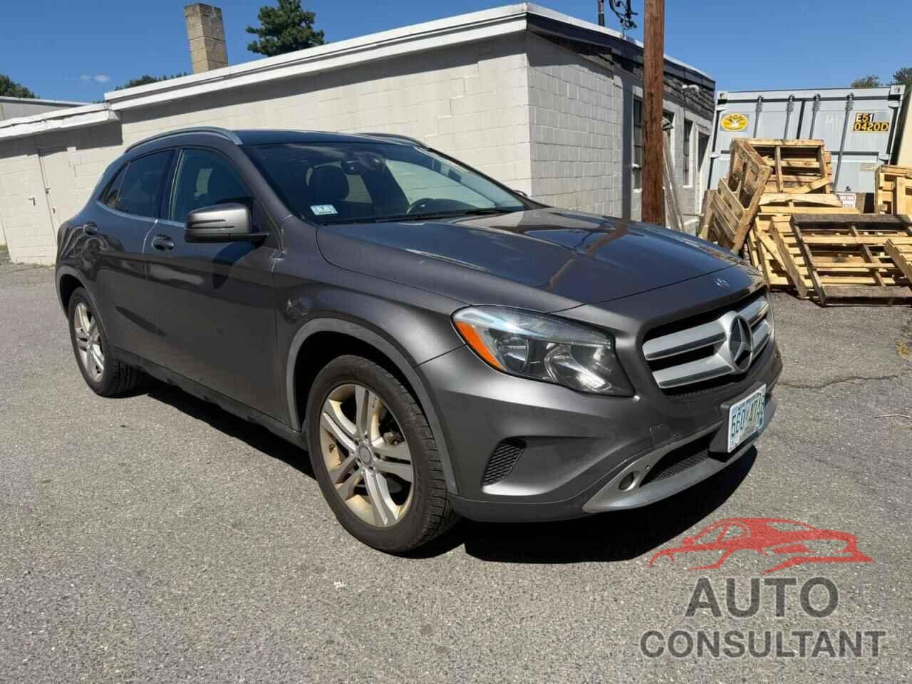 MERCEDES-BENZ GLA-CLASS 2015 - WDCTG4GB1FJ180156