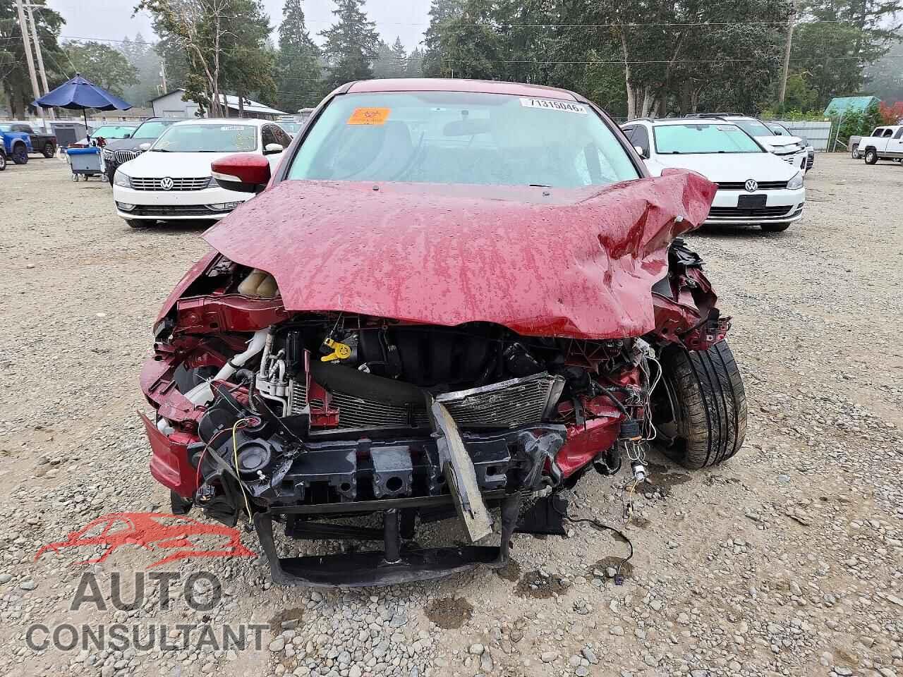 FORD FOCUS 2014 - 1FADP3F21EL294852