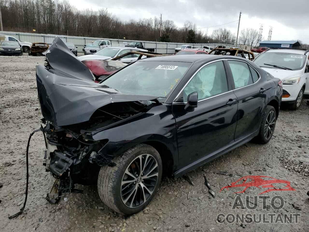 TOYOTA CAMRY 2018 - 4T1B11HKXJU049049