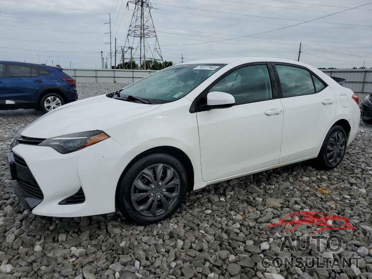 TOYOTA COROLLA 2018 - 5YFBURHE2JP816331