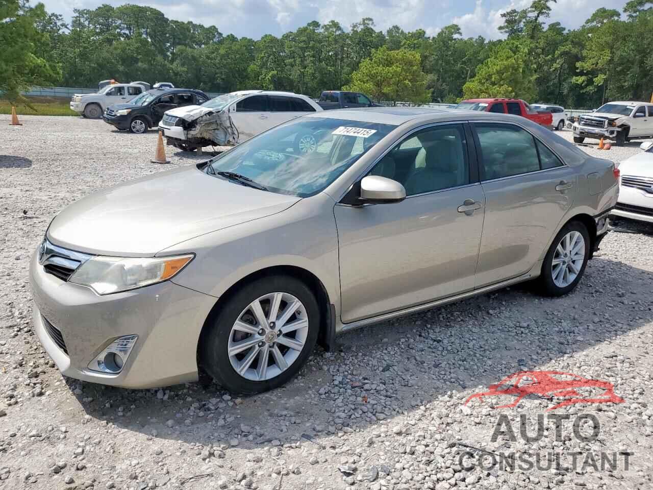TOYOTA CAMRY 2013 - 4T4BF1FK3DR282561