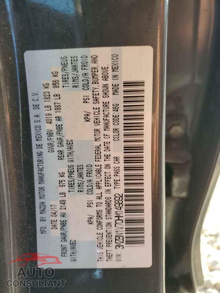 MAZDA 3 2017 - 3MZBN1V70HM149892