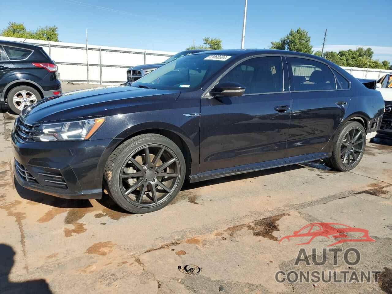 VOLKSWAGEN PASSAT 2018 - 1VWAA7A33JC028391