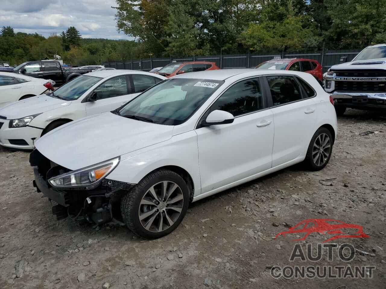 HYUNDAI ELANTRA 2018 - KMHH35LE1JU032623