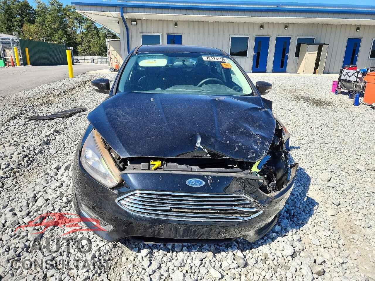 FORD FOCUS 2017 - 1FADP3N20HL333789