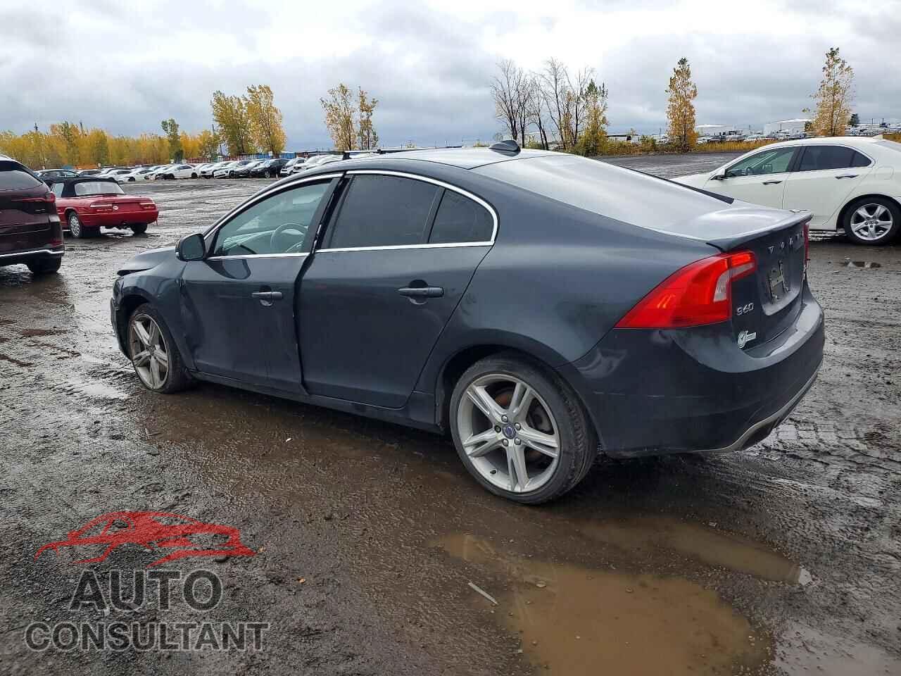 VOLVO S60 2016 - YV1612TKXG2404996