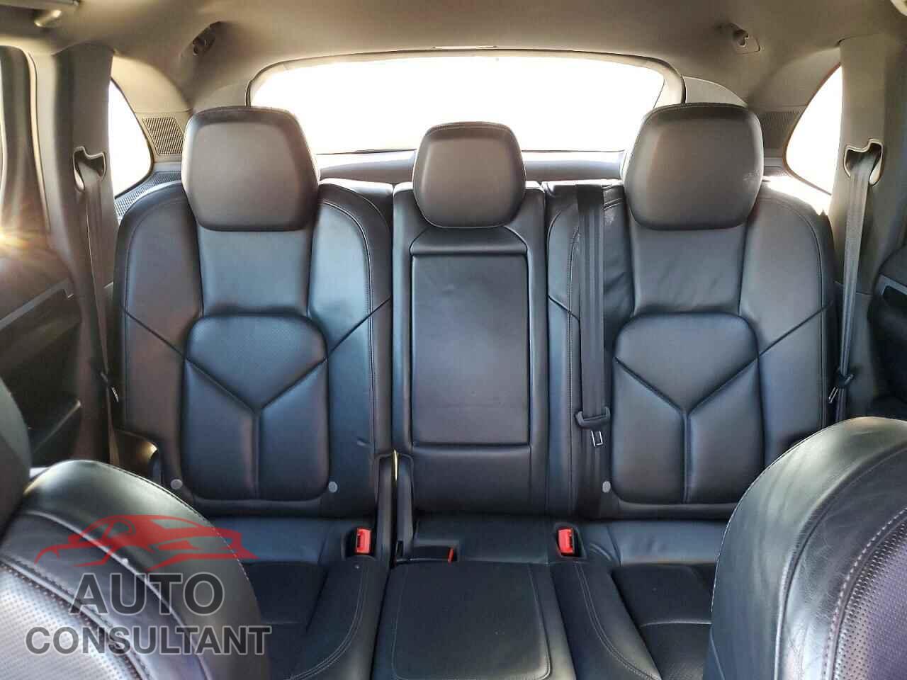 PORSCHE CAYENNE 2011 - WP1AB2A22BLA44639