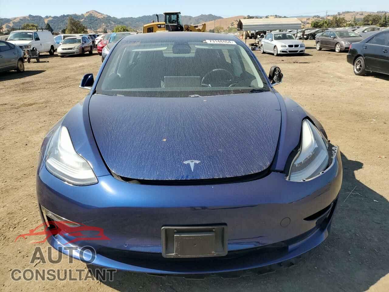TESLA MODEL 3 2018 - 5YJ3E1EB0JF063858