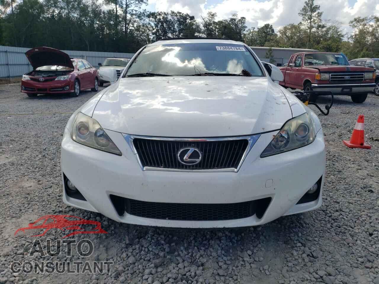LEXUS IS 2011 - JTHBF5C28B5147513