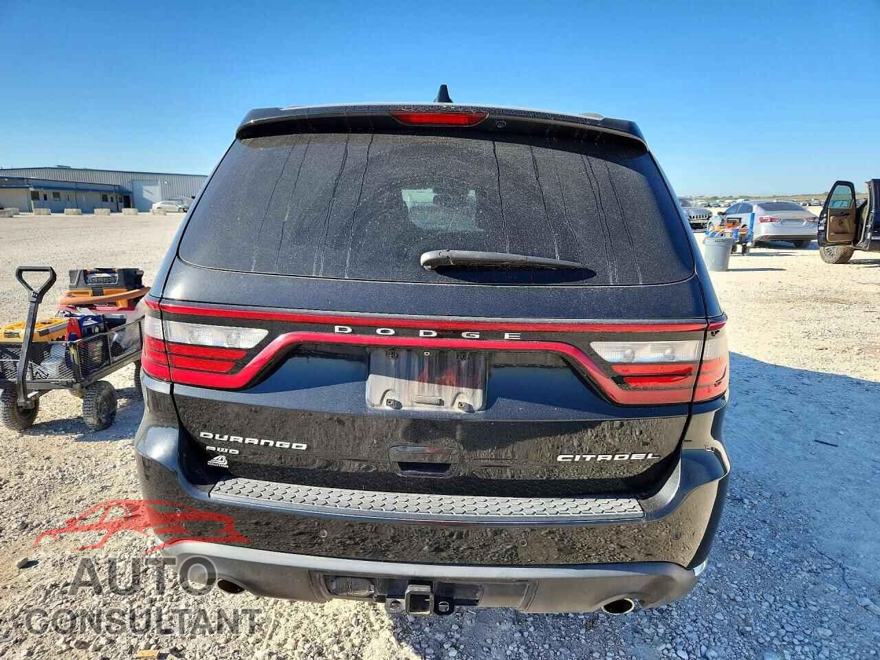 DODGE DURANGO 2015 - 1C4SDJET2FC917227