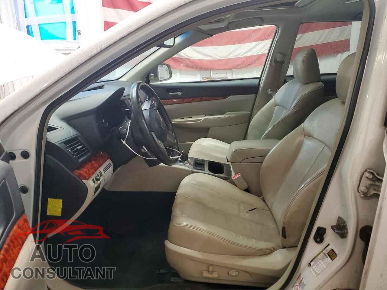 SUBARU OUTBACK 2011 - 4S4BRBLC9B3385927