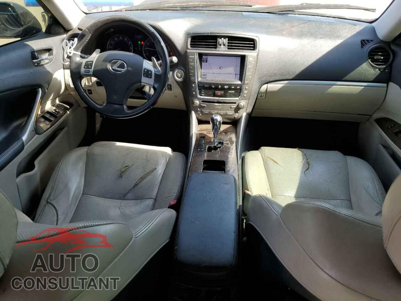 LEXUS IS 2011 - JTHBF5C20B5151507