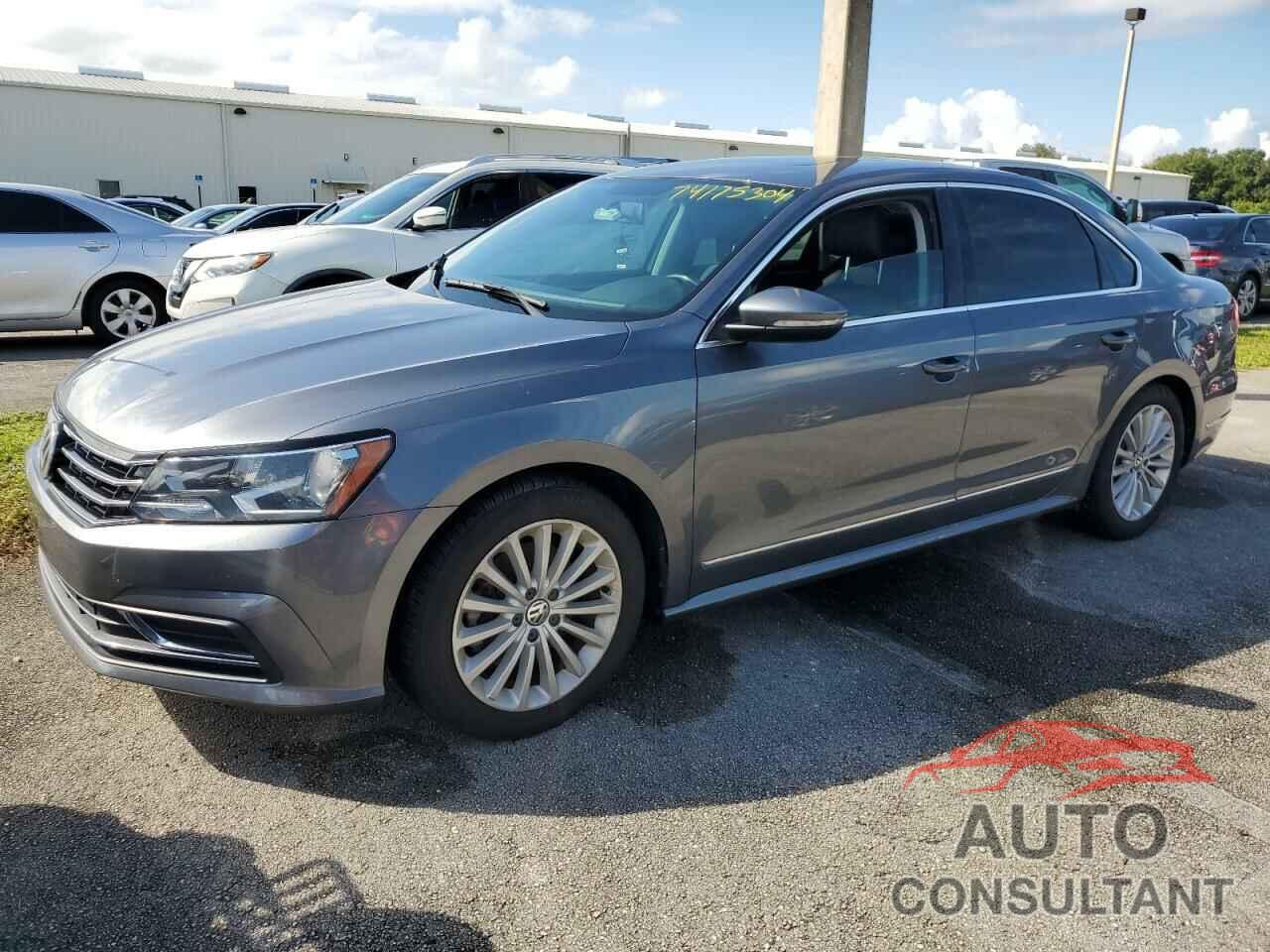 VOLKSWAGEN PASSAT 2017 - 1VWBT7A35HC038154