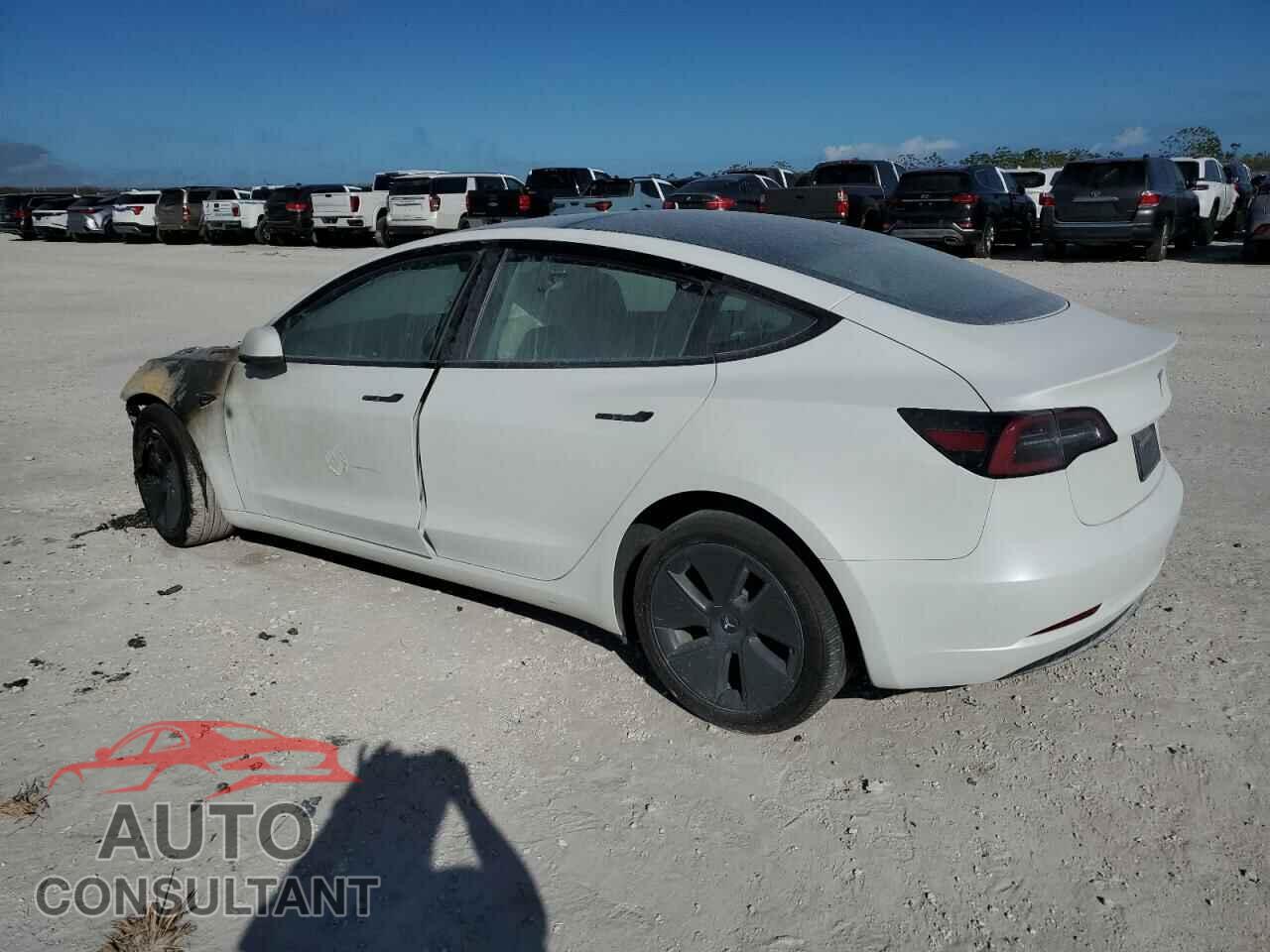 TESLA MODEL 3 2023 - 5YJ3E1EAXPF484292