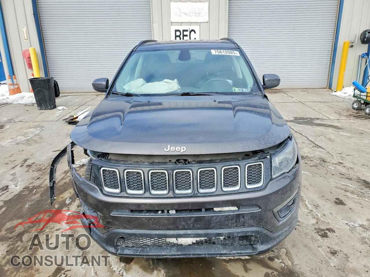 JEEP COMPASS 2019 - 3C4NJDBB7KT792159