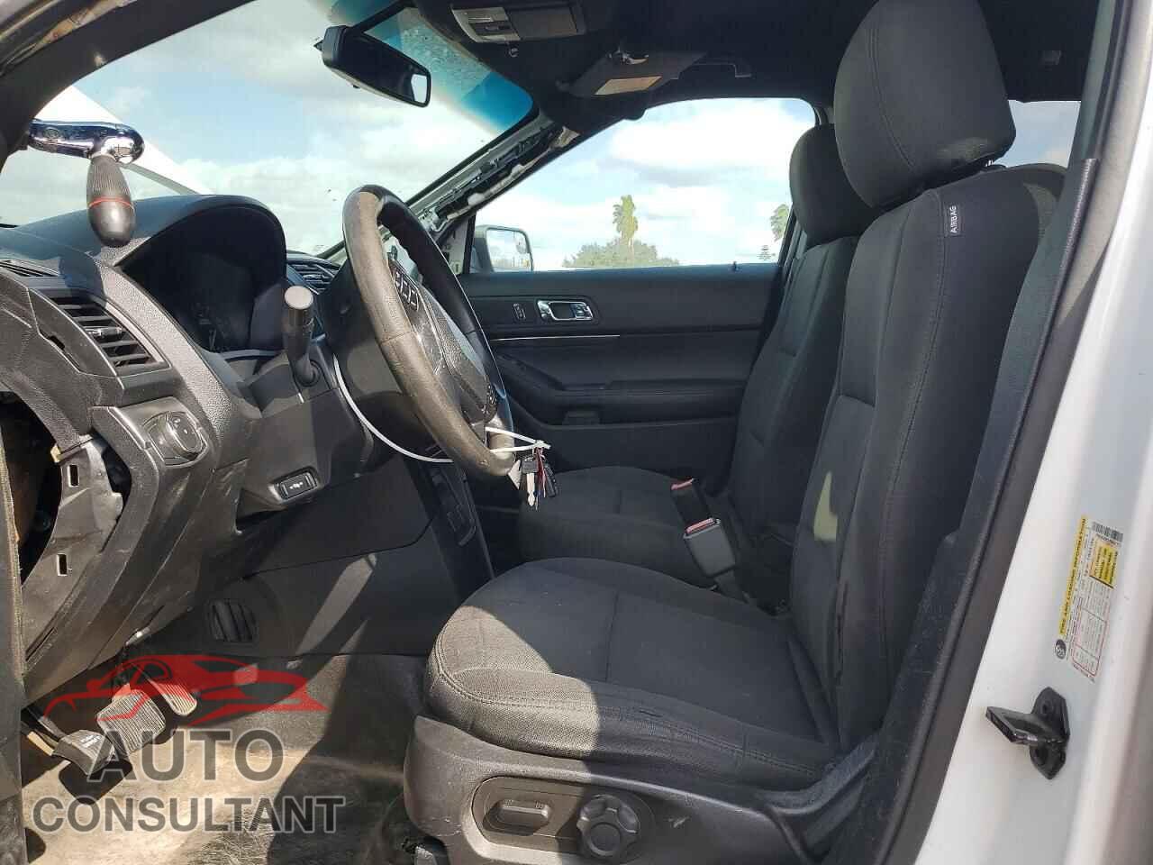 FORD EXPLORER 2018 - 1FM5K8AR3JGB92112