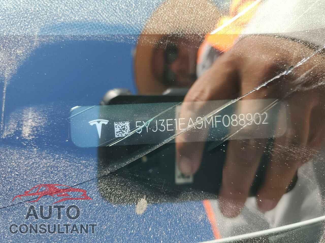 TESLA MODEL 3 2021 - 5YJ3E1EA9MF088902