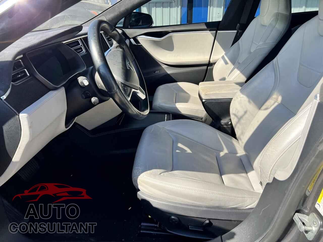 TESLA MODEL S 2016 - 5YJSA1E28GF133929