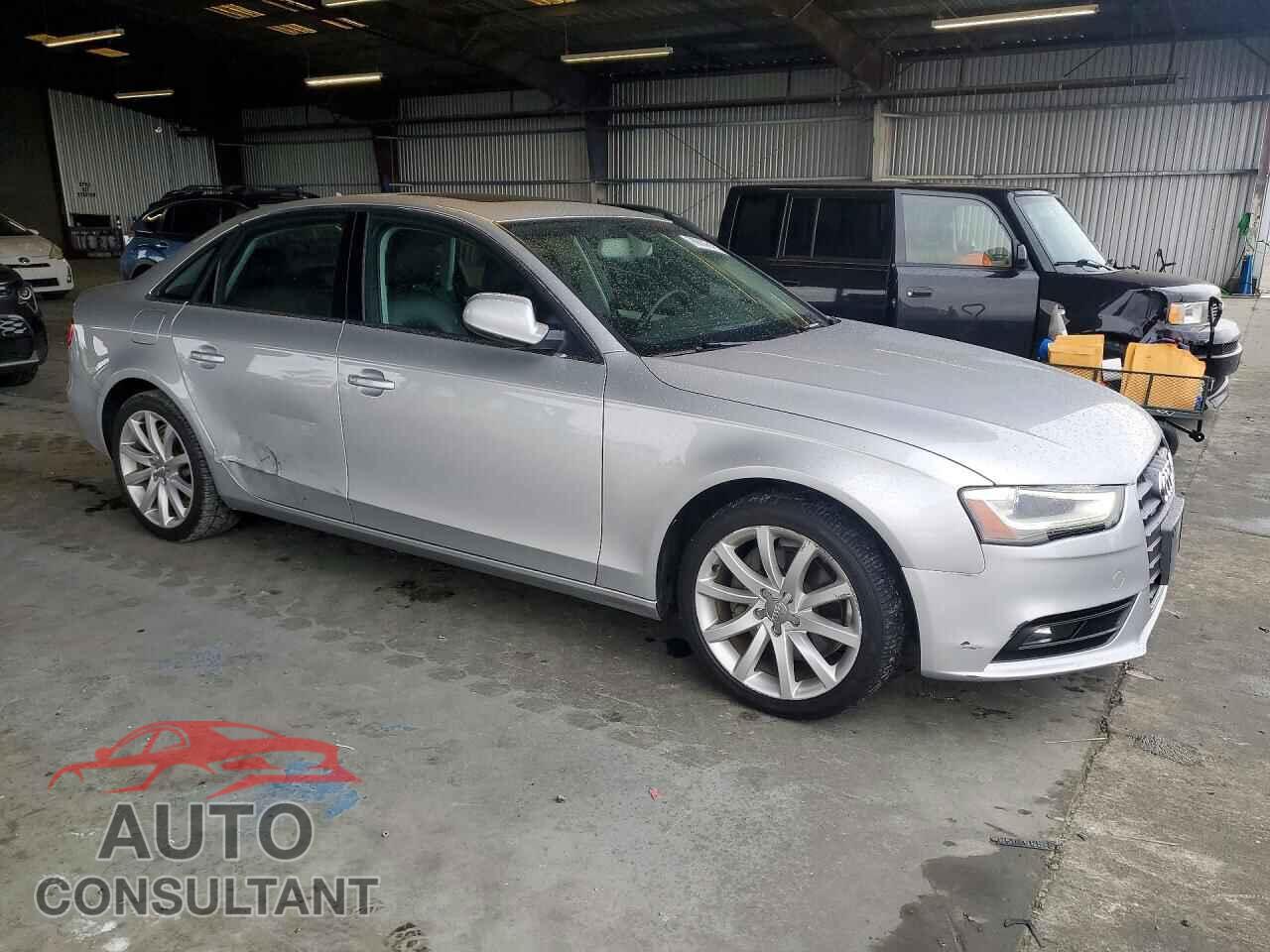 AUDI A4 2013 - WAUFFAFL9DN004277