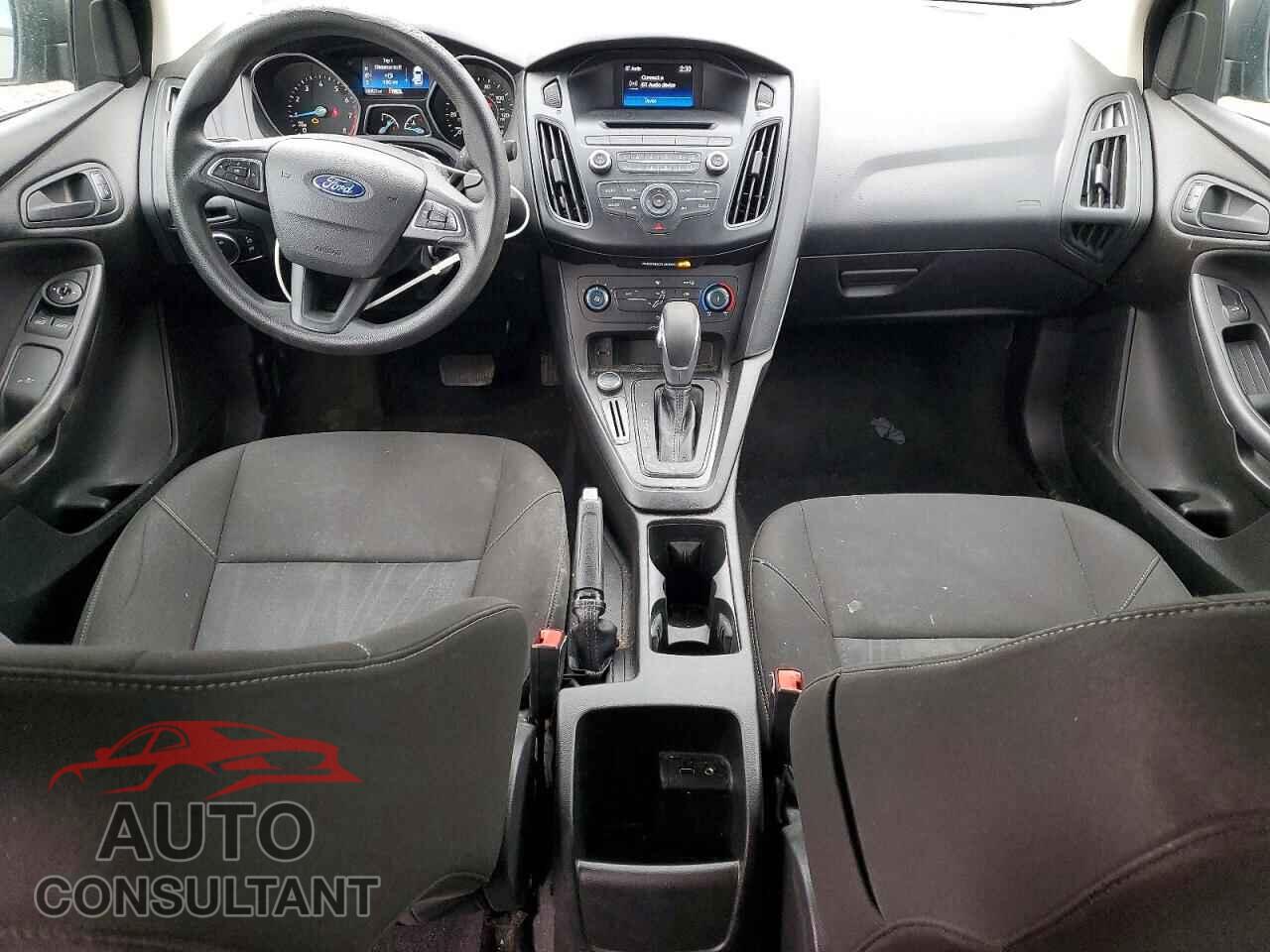 FORD FOCUS 2015 - 1FADP3E20FL332770