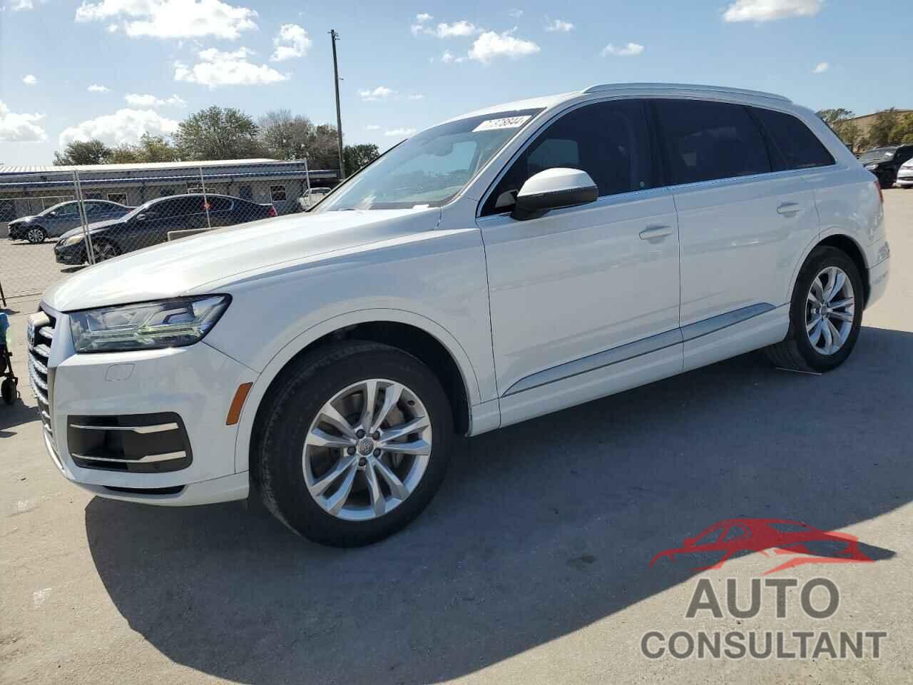 AUDI Q7 2019 - WA1LAAF76KD005858