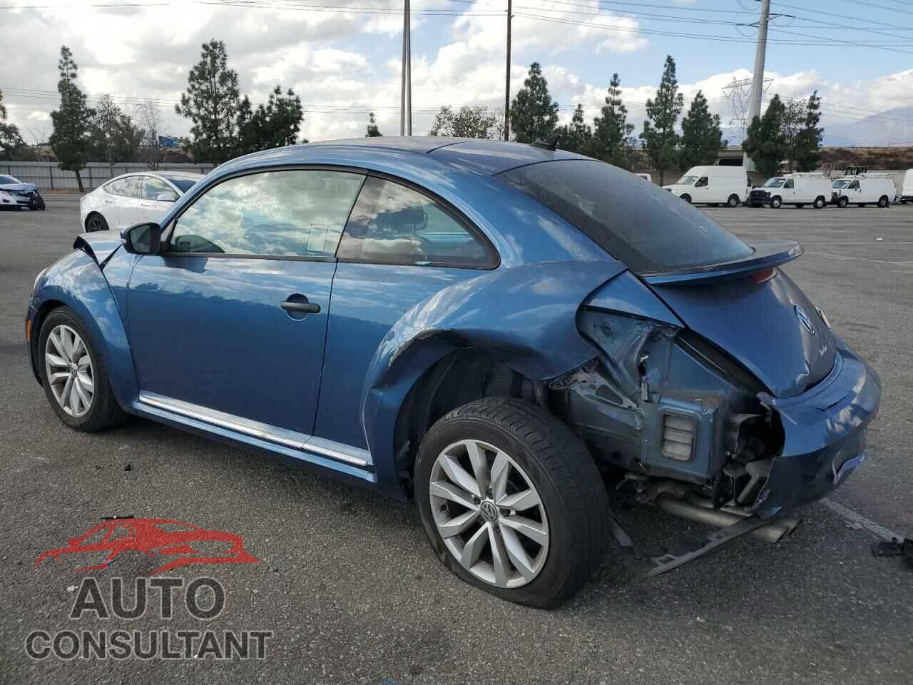 VOLKSWAGEN BEETLE 2017 - 3VWF17AT4HM625385