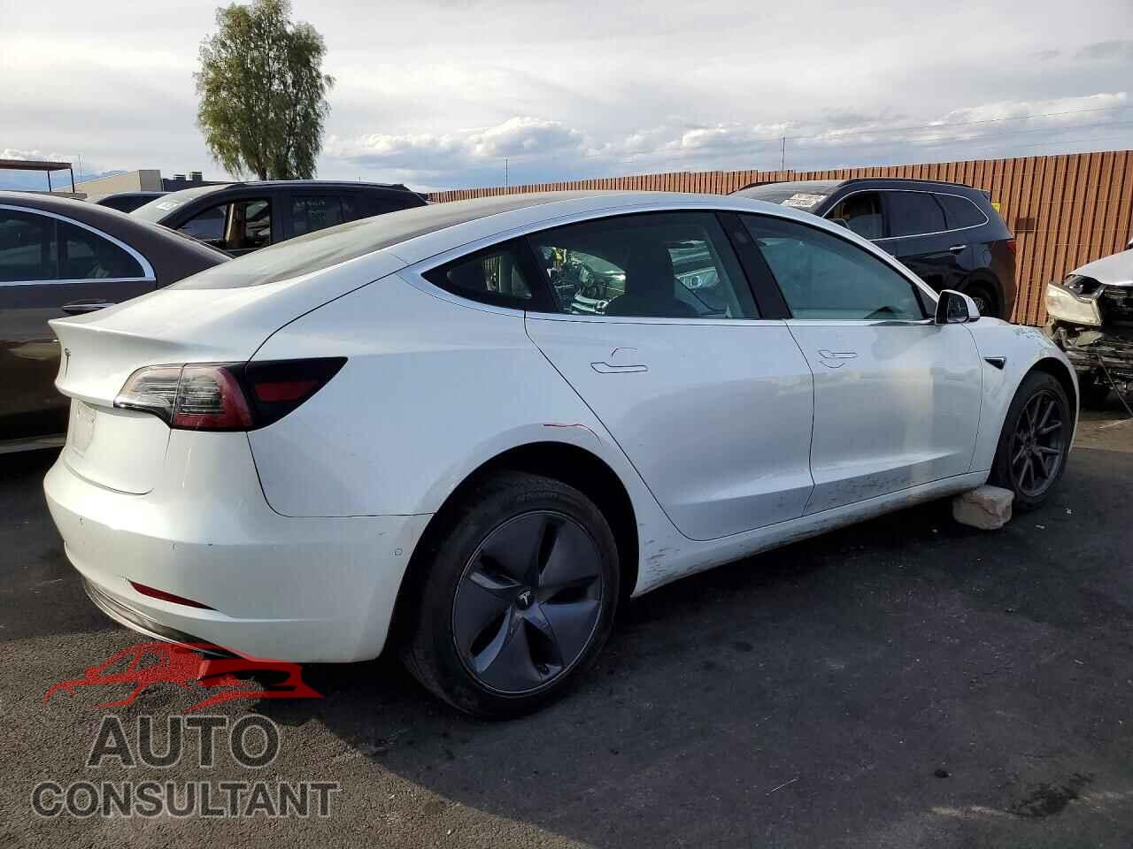 TESLA MODEL 3 2020 - 5YJ3E1EA5LF740302