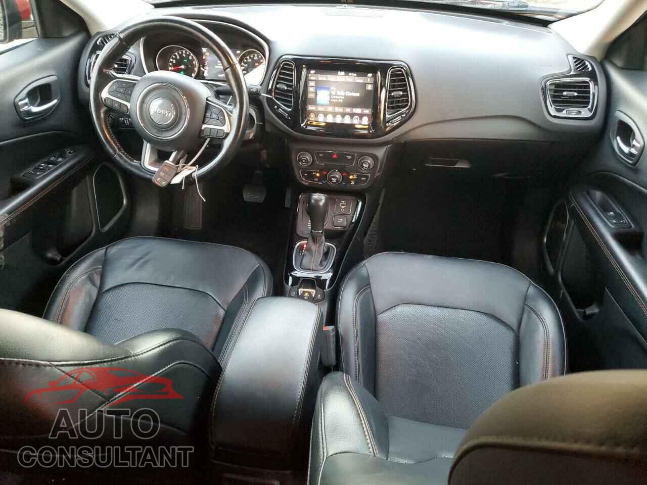 JEEP COMPASS 2020 - 3C4NJDCB5LT151916