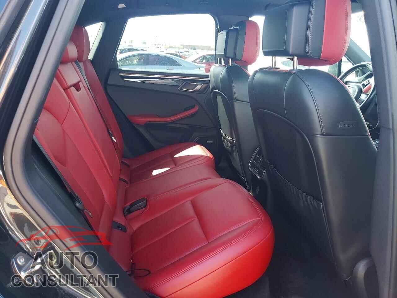 PORSCHE MACAN 2018 - WP1AA2A59JLB06193