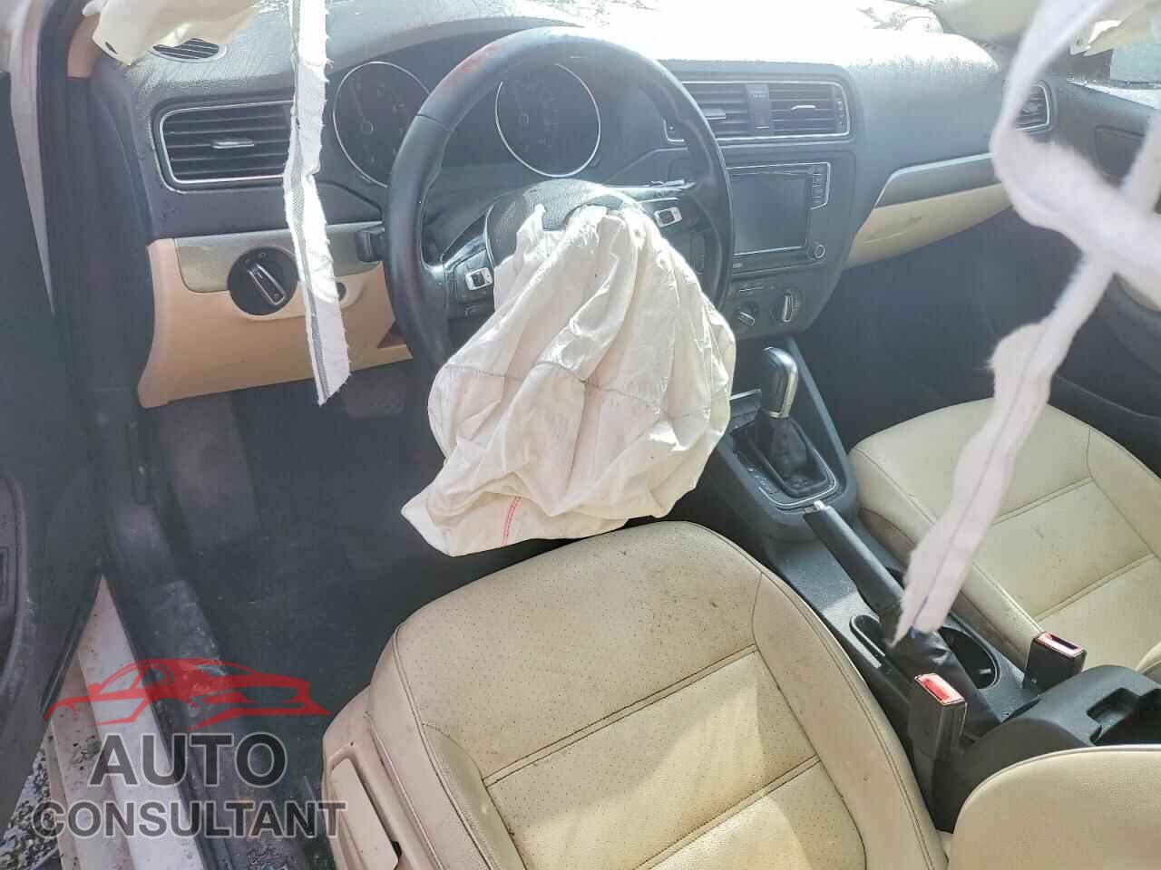 VOLKSWAGEN JETTA 2017 - 3VWDB7AJ0HM233894