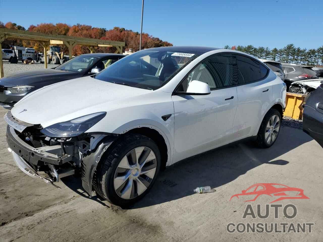 TESLA MODEL Y 2024 - 7SAYGDEE2RA270940