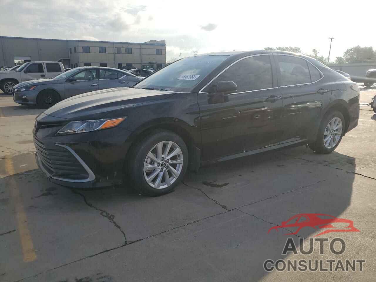 TOYOTA CAMRY 2023 - 4T1C11BK0PU098492