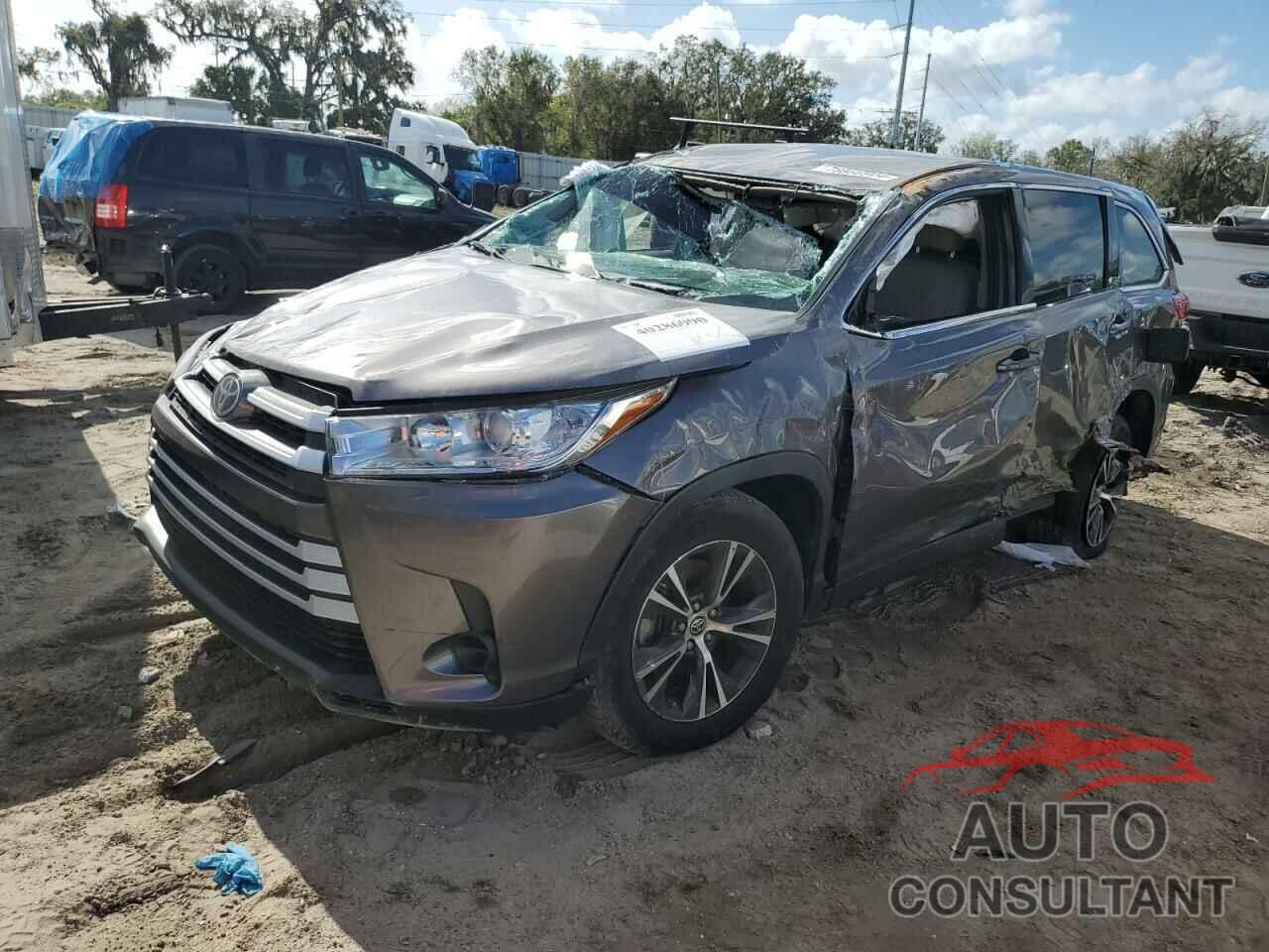 TOYOTA HIGHLANDER 2019 - 5TDZARFH0KS060656