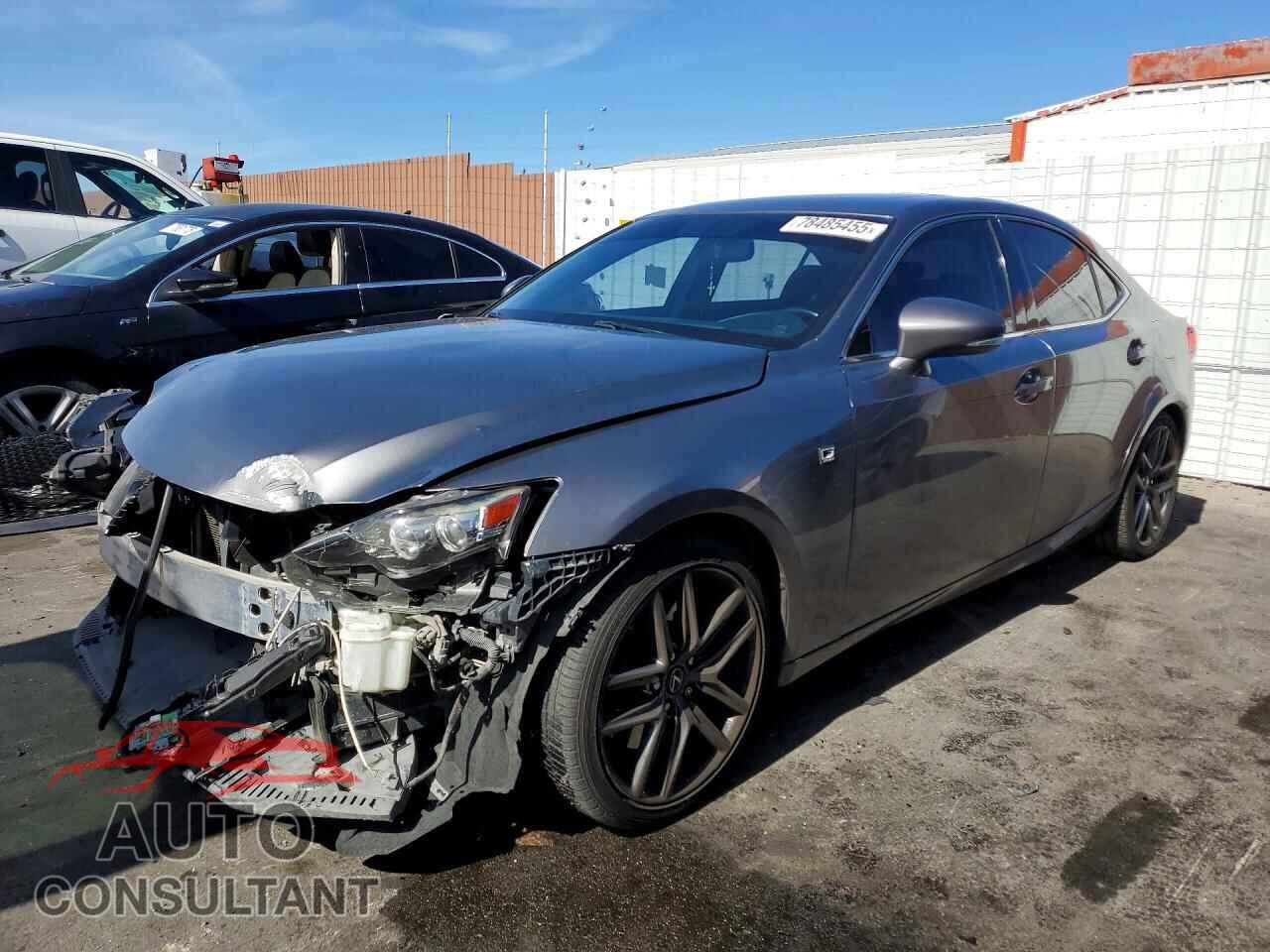 LEXUS IS 2014 - JTHBE1D23E5014267