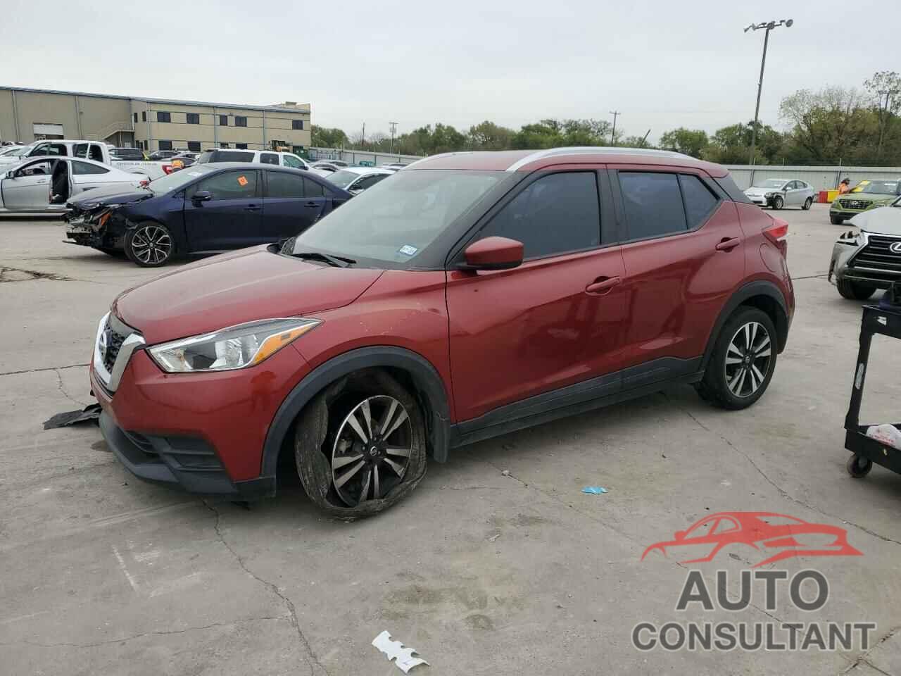 NISSAN KICKS 2018 - 3N1CP5CU2JL533060