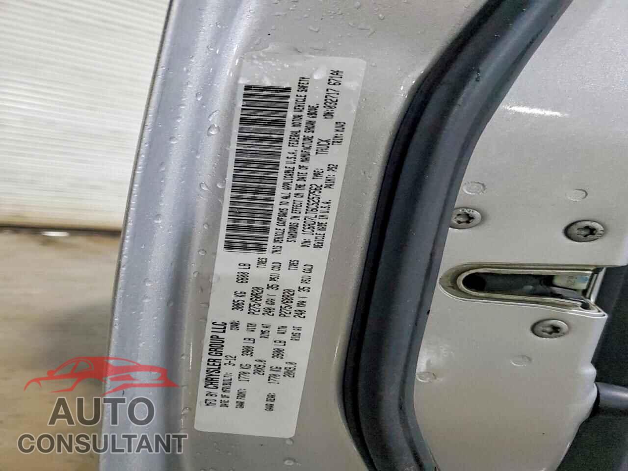 DODGE RAM 1500 2012 - 1C6RD7LT6CS257562