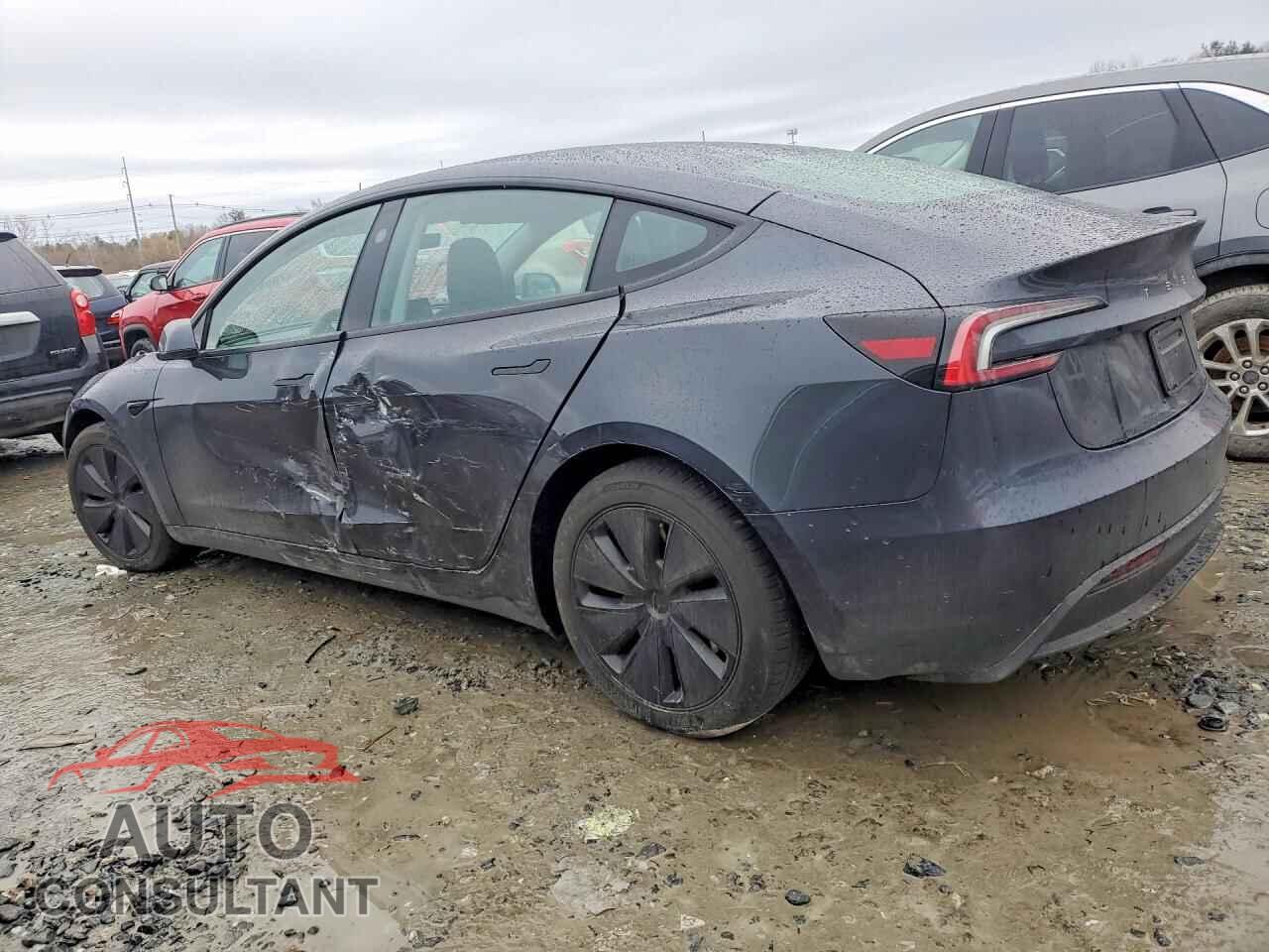 TESLA MODEL 3 2024 - 5YJ3E1EB7RF732882